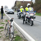 15_ Polizeimotorrad kollidiert mit Rennrad April _AN_.jpg
