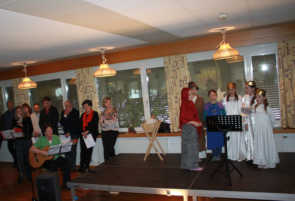 Jesuheim Weihnachtsfeier 2010 _12__jpg-1293122763