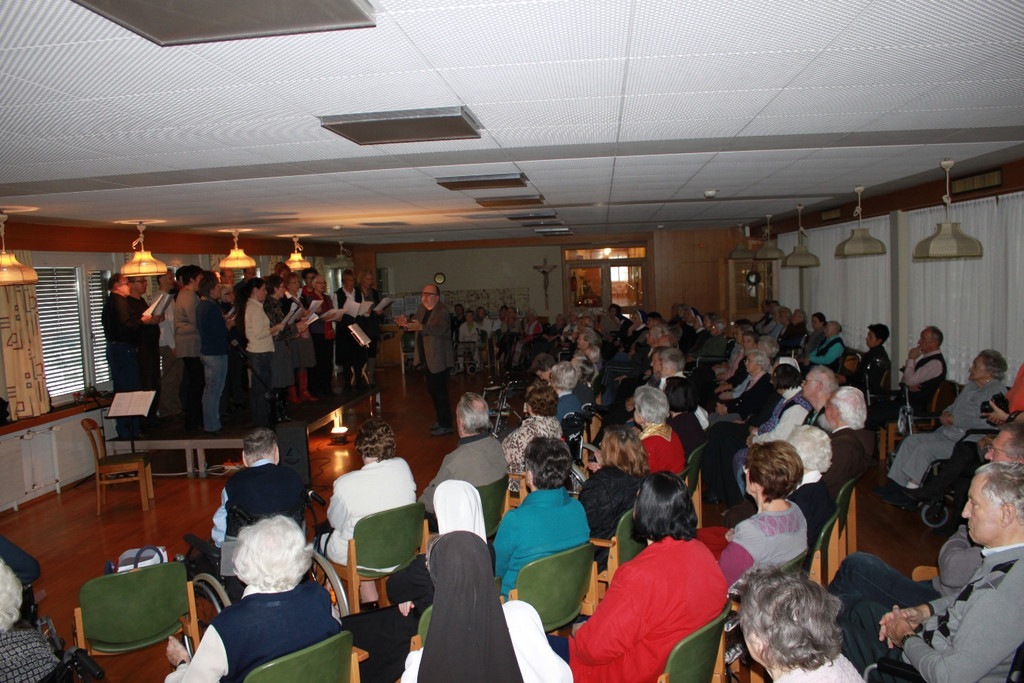 Jesuheim Weihnachtsfeier 2010 _15__jpg-1293122821