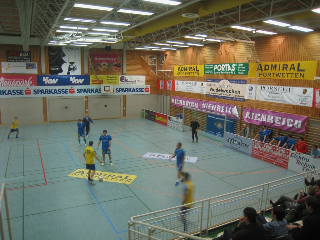 Fussball Halle Wolfurt _4__jpg-1293138452