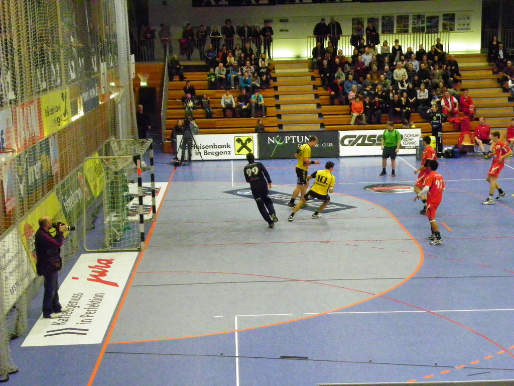 108_5077_jpg-1293800887