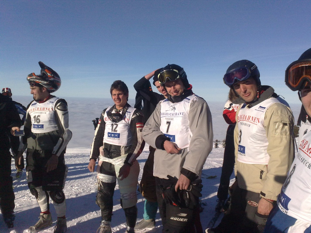 311220101032_jpg-1293957361