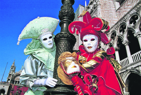 Venedig-Karneval_rbvn_514009252.jpg