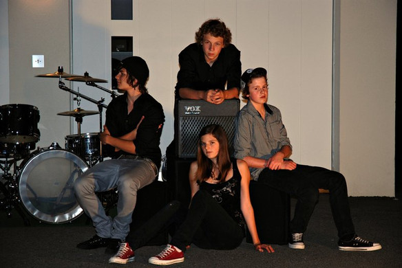 ib_p012_1_21_jpg-1294830300