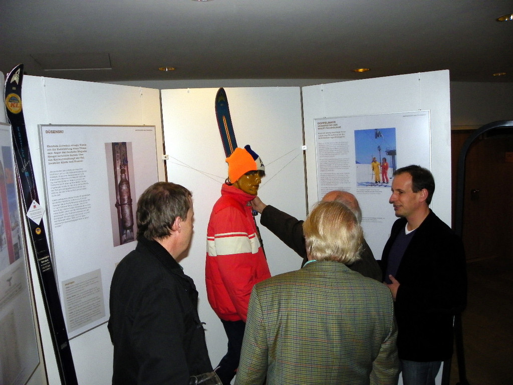 108_6978_jpg-1295133662