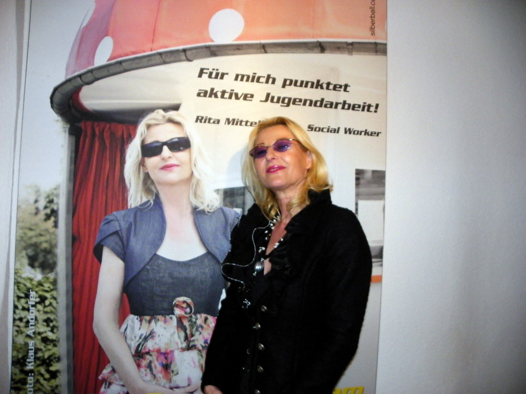 108_7032_jpg-1295137547