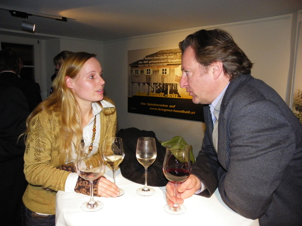 108_7052_jpg-1295137460