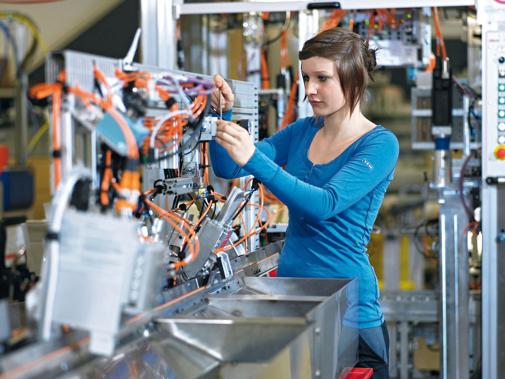 maschinenmechanikerin_jpg-1295200408