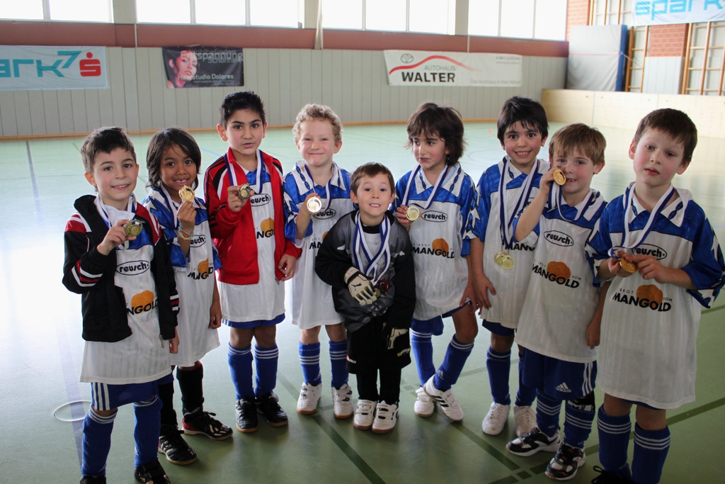 Fussball U 7 Turnier Halle 16-01-2011 _1__jpg-1295211943