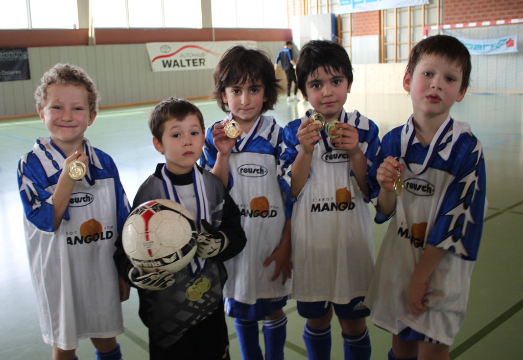 Fussball U 7 Turnier Halle 16-01-2011 _4__jpg-1295211985
