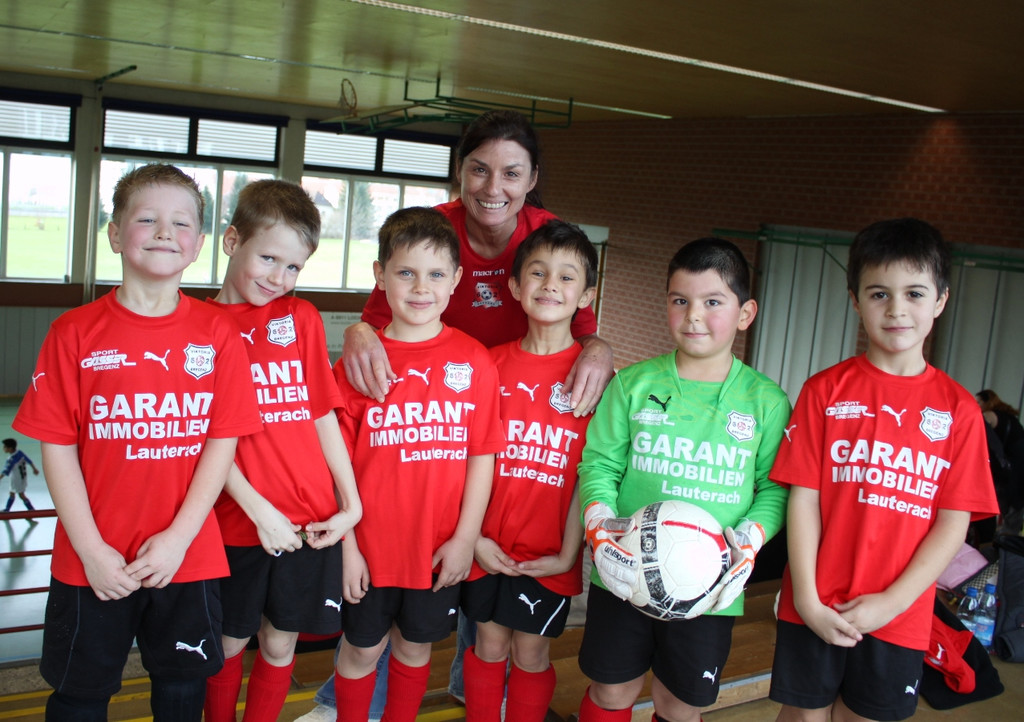 Fussball U 7 Turnier Halle 16-01-2011 _8__jpg-1295212037