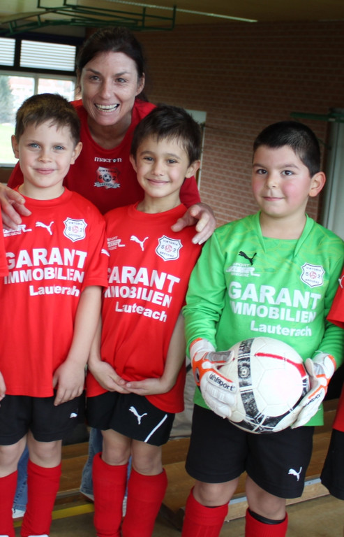 Fussball U 7 Turnier Halle 16-01-2011 _7__jpg-1295212022