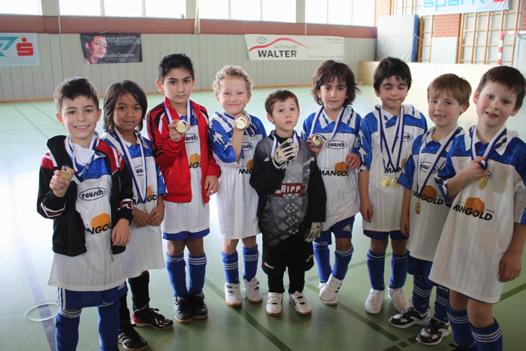 Fussball U 7 Turnier Halle 16-01-2011 _19__jpg-1295212190