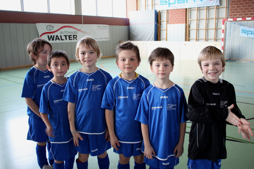 Fussball U 7 Turnier Halle 16-01-2011 _15__jpg-1295212129