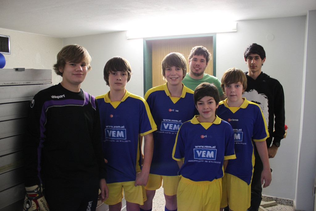 Fussball U 15 Turnier Halle 16-01-2011 _8__jpg-1295212526