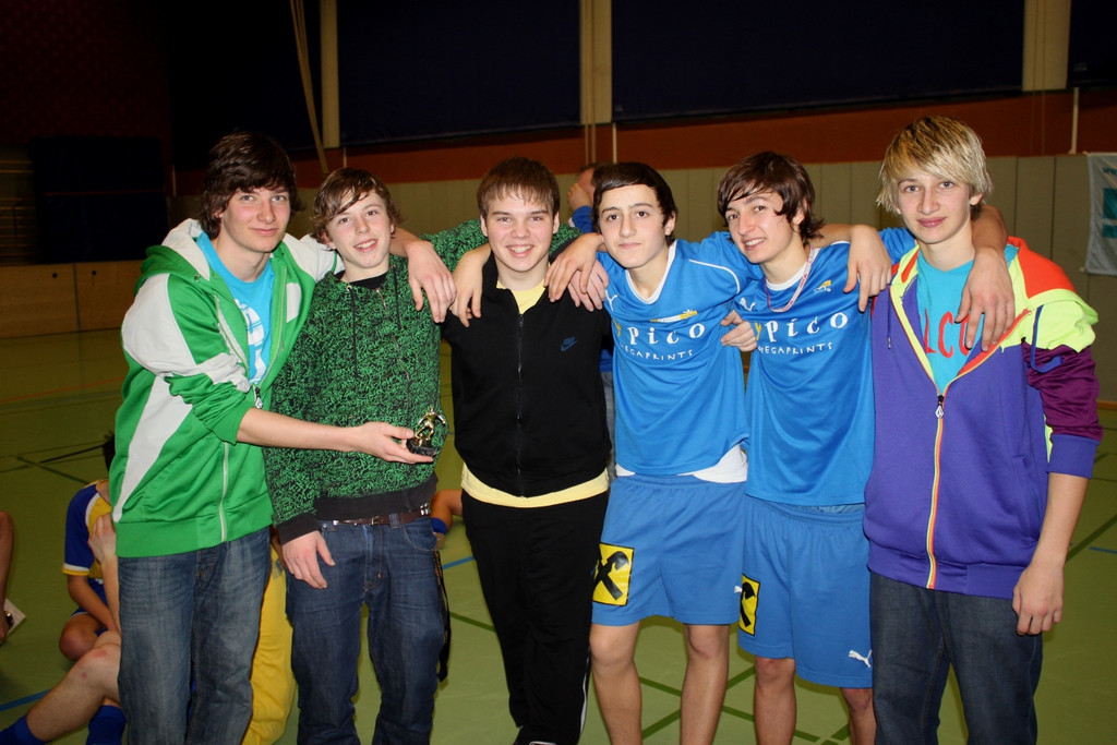 Fussball U 17 Turnier Halle 16-01-2011 _1__jpg-1295212677