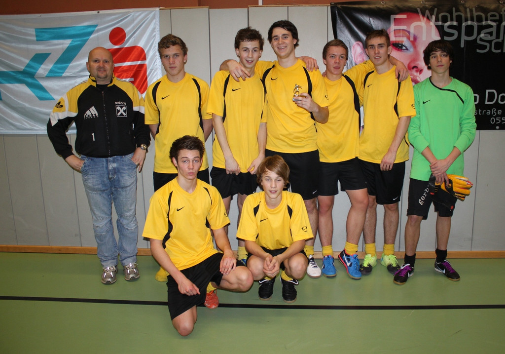 Fussball U 17 Turnier Halle 16-01-2011 _2__jpg-1295212695
