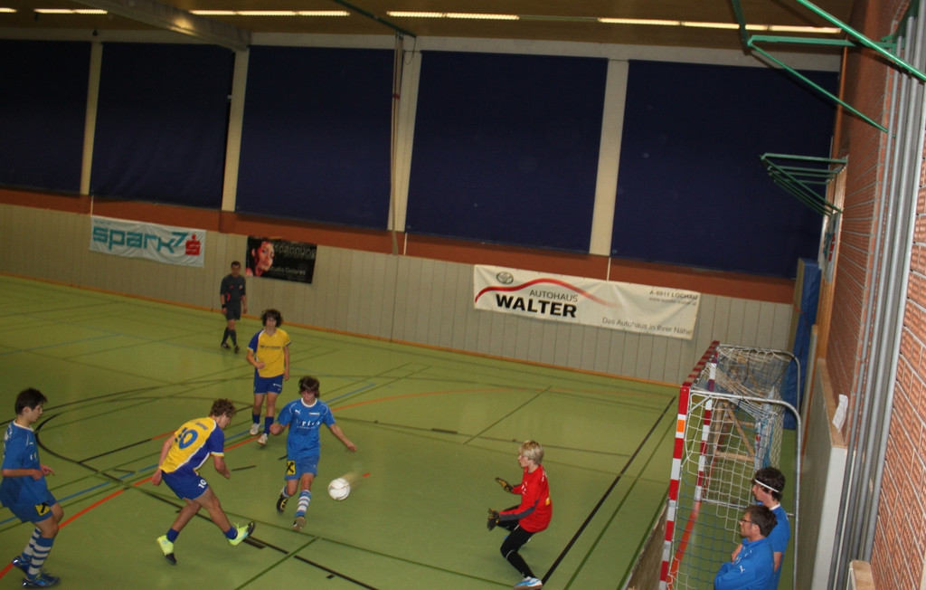 Fussball U 17 Turnier Halle 16-01-2011 _8__jpg-1295212787