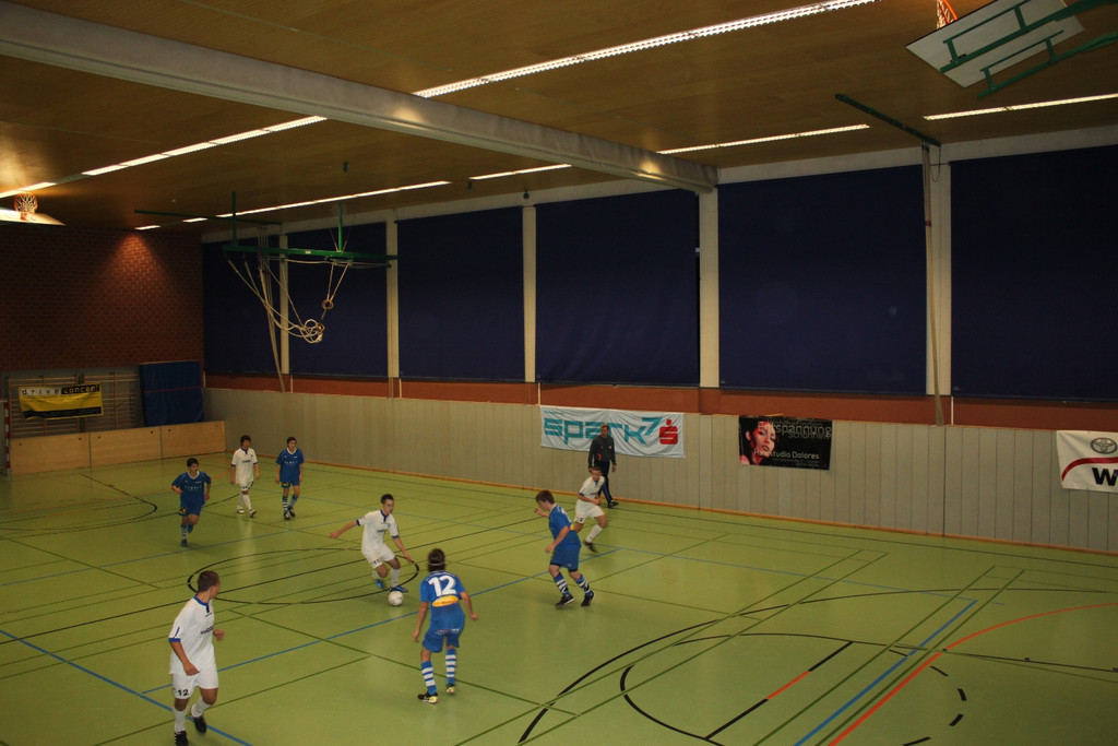 Fussball U 17 Turnier Halle 16-01-2011 _10__jpg-1295212818