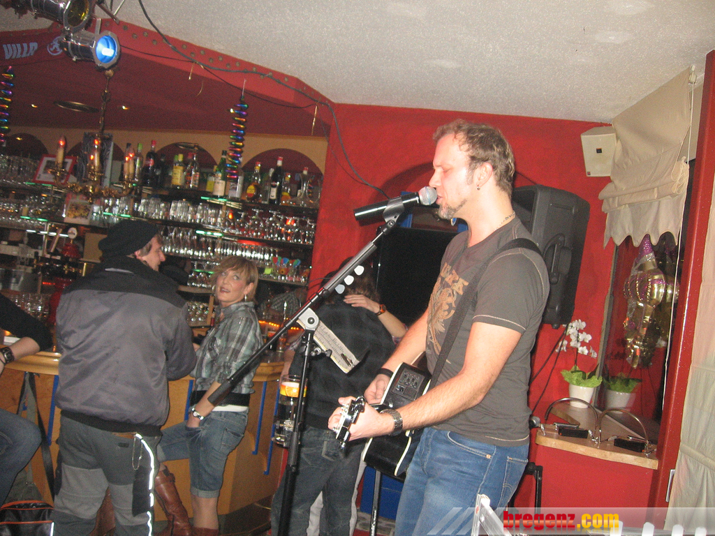 Bruce _the Voice_ Cradle 15_01_2011 025_JPG-1295281761.jpg