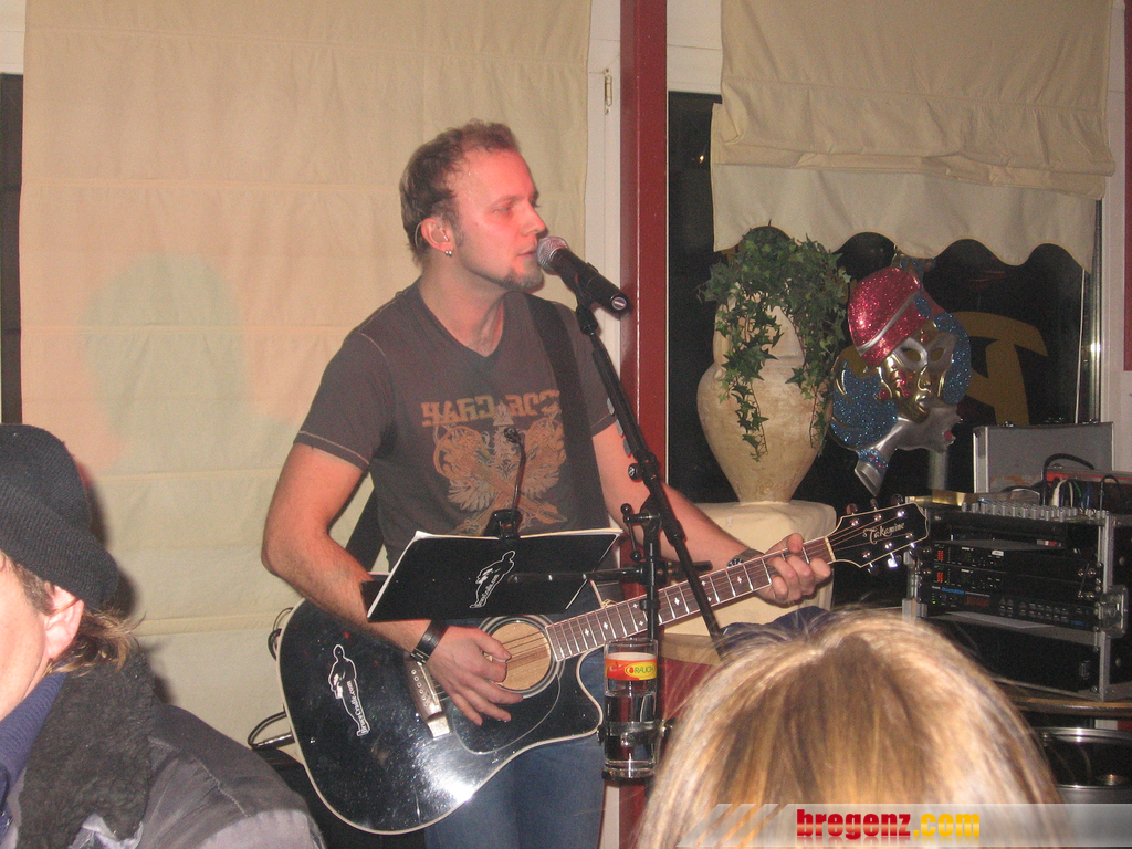 Bruce _the Voice_ Cradle 15_01_2011 027_JPG-1295281816.jpg