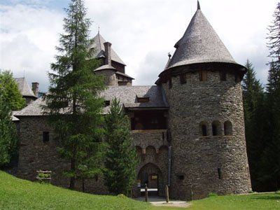 burg-finstergr__n-ramingstein.jpg