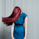 Mario Gutmann_Brilliante Farbreflexe und Haare_ die st__ndig in Bewegung scheinen.jpg