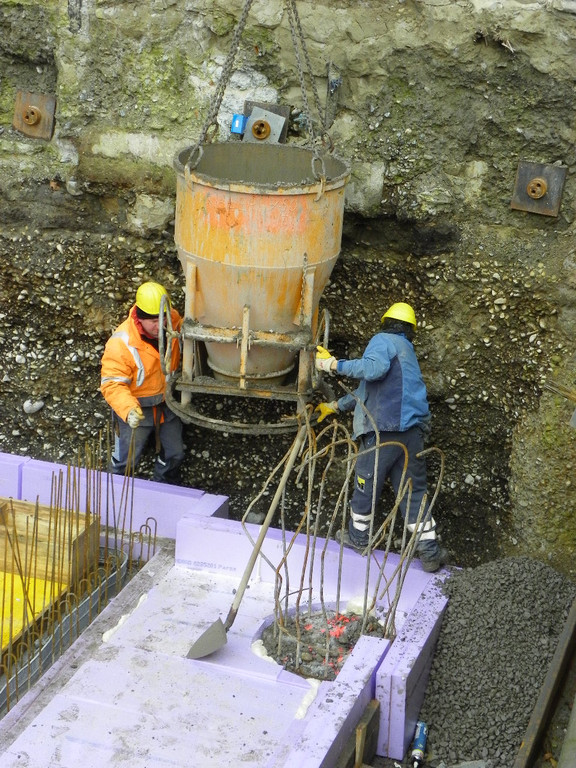 108_7708_jpg-1295736767