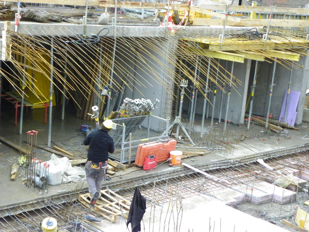 108_7707_jpg-1295736759