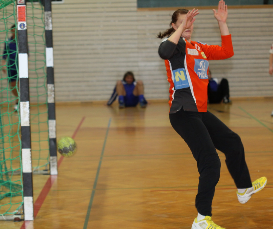 Handball Damen FK - Hypo 2  011 083_jpg-1295783629