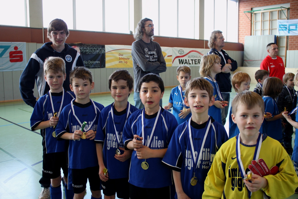 Fussball U 8 Turnier Halle 22-01-2010 _21__jpg-1295794555