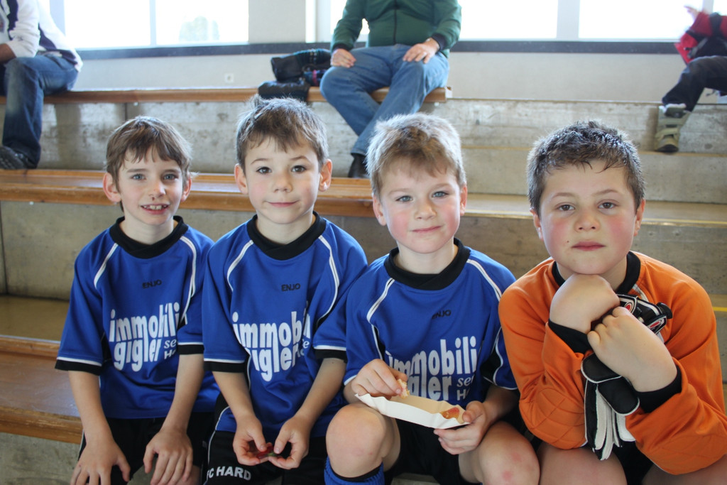 Fussball U 8 Turnier Halle 22-01-2010 _14__jpg-1295794451