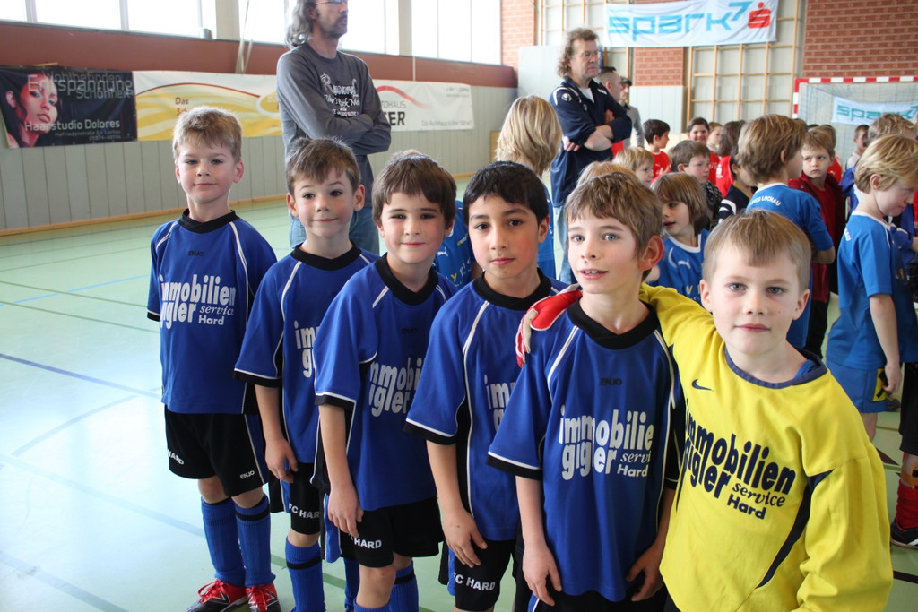 Fussball U 8 Turnier Halle 22-01-2010 _16__jpg-1295794478