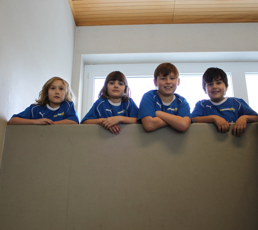 Fussball U 8 Turnier Halle 22-01-2010 _15__jpg-1295794461