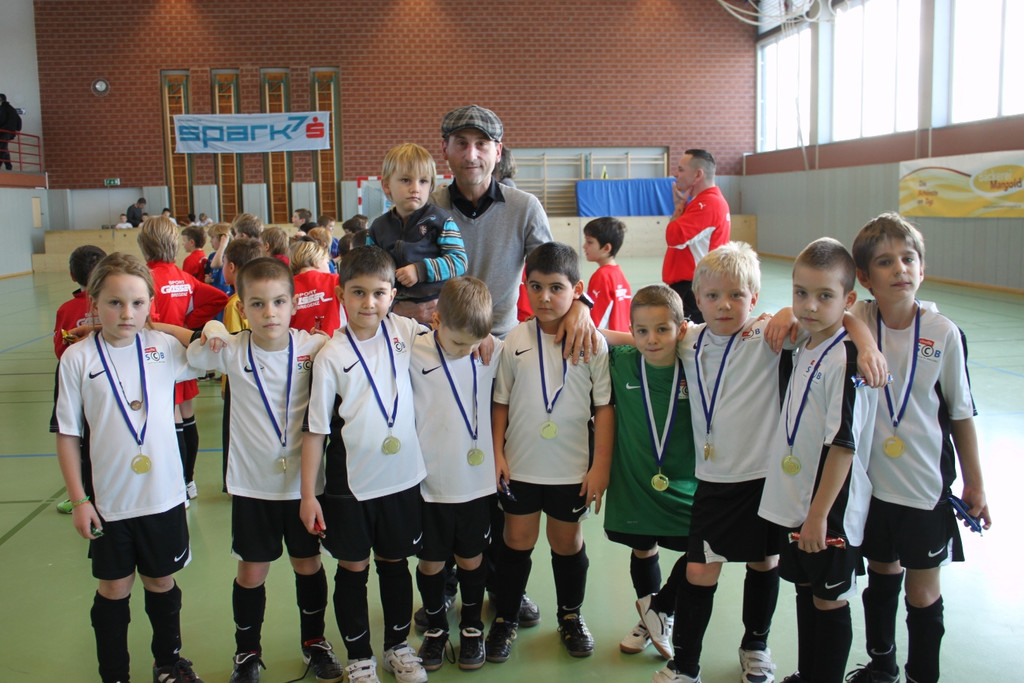 Fussball U 8 Turnier Halle 22-01-2010 _19__jpg-1295794526