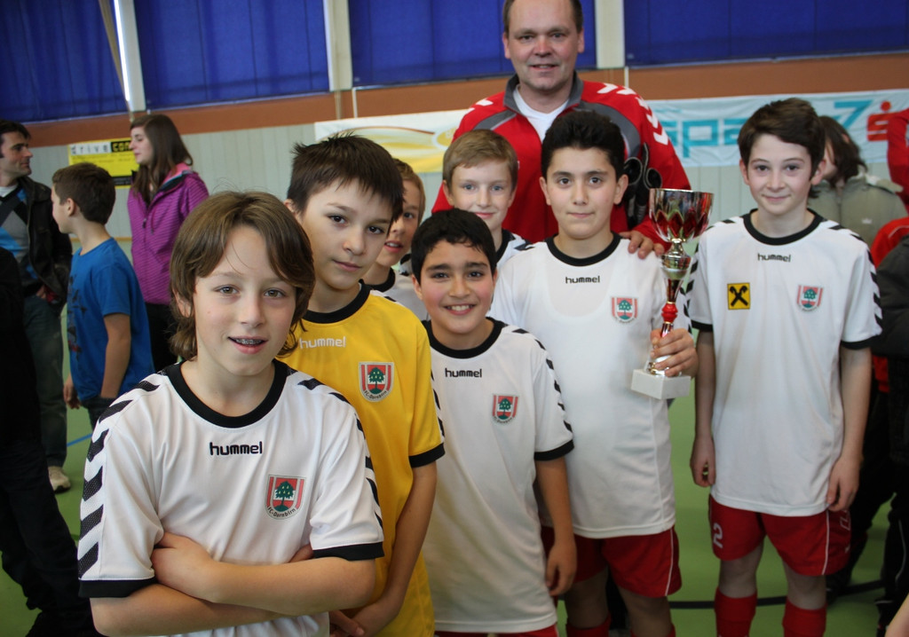 Fussball U 12 Turnier Halle 22-01-2010 _7__jpg-1295794726