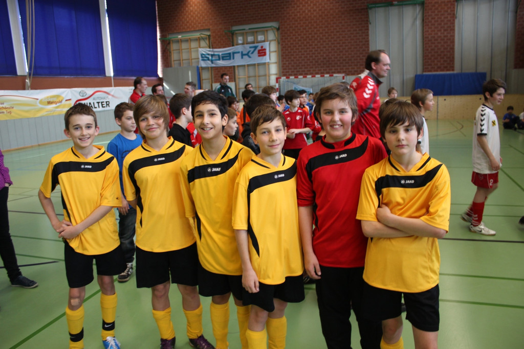 Fussball U 12 Turnier Halle 22-01-2010 _6__jpg-1295794712