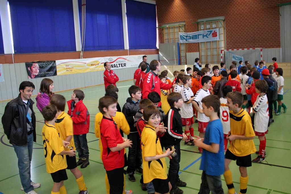 Fussball U 12 Turnier Halle 22-01-2010 _12__jpg-1295794805