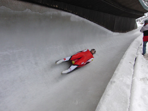 SteuThomas_JPG-1295860043