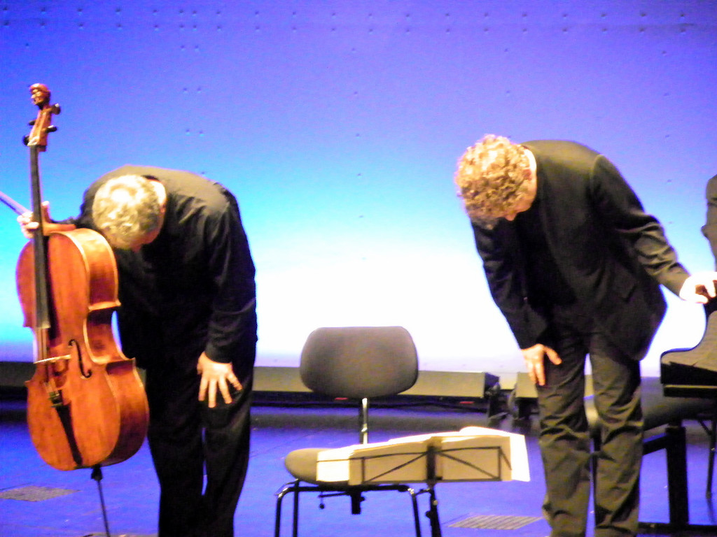 108_8532_jpg-1295999260