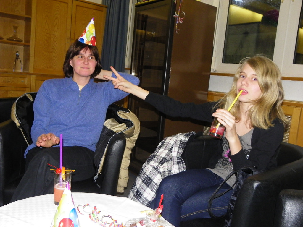 108_8438_jpg-1296003020