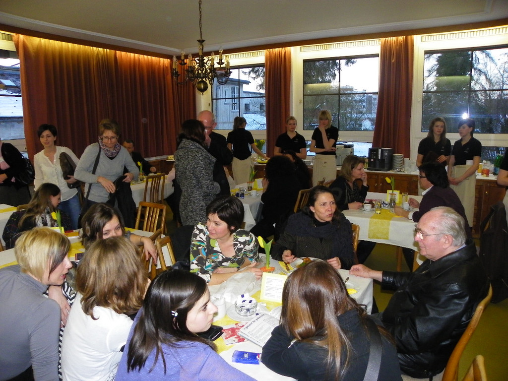 108_8443_jpg-1296003049