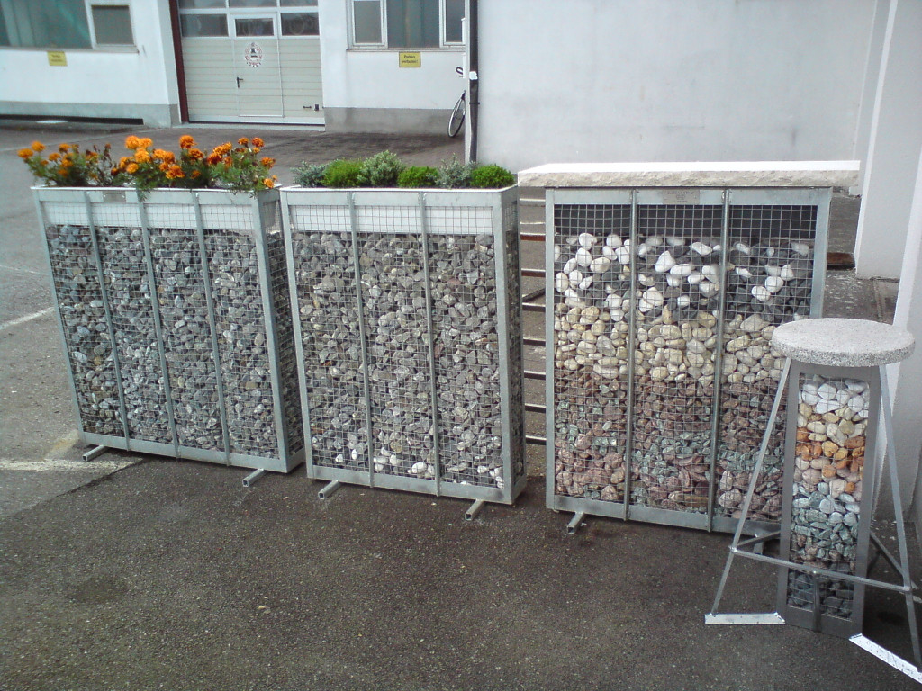 sony erikson- 225_JPG-1296046458