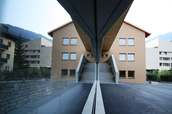 Turnsaal neu _18__JPG-1296052835