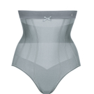 triumph_retro_sensation_hwpan_still_02_ss11.jpg