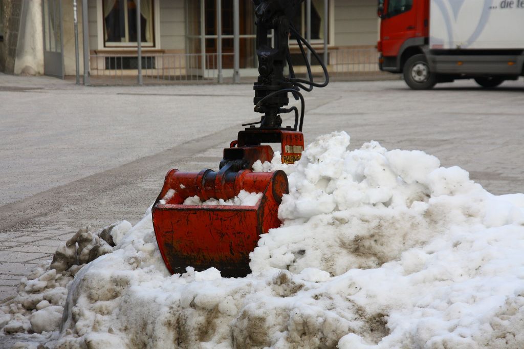 normal_28012011schneeraeumungtaaktivnews_06.jpg