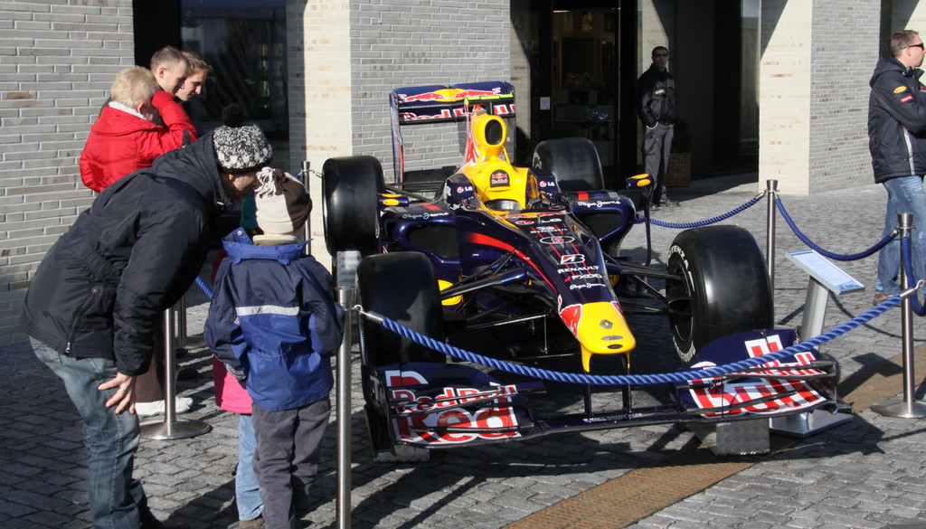 S_Vettel  2011 008_jpg-1296229304