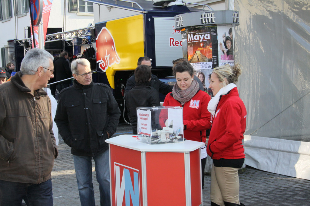 S_Vettel  2011 024_jpg-1296229502