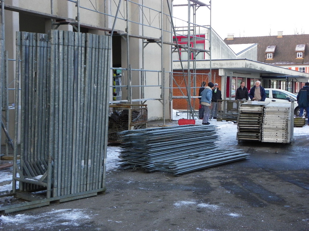 108_8187_jpg-1296260186