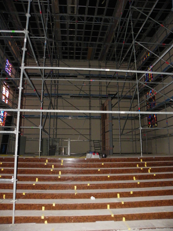 108_8195_jpg-1296260216